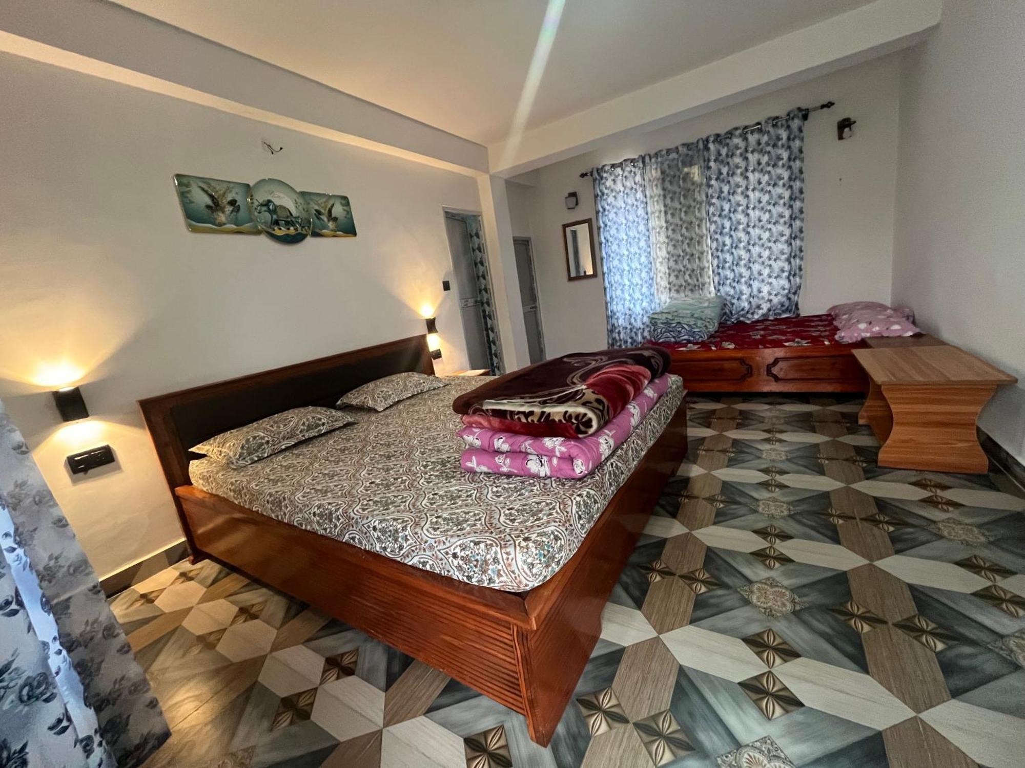 Pradhan Homestay Mirik - Homestay Beside Mirik Lake Kültér fotó